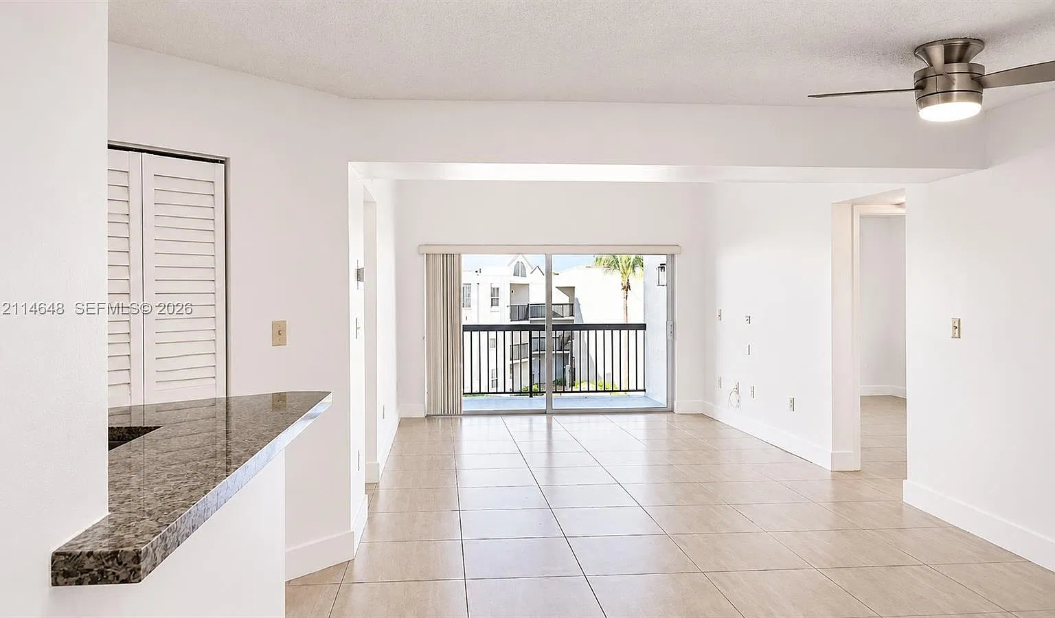 Mediterranean Villas Cond — Photo 1