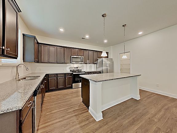 3rd image of 4822 Durant Ct
