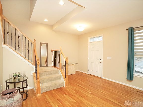 4th image of 9042 Boylston St
