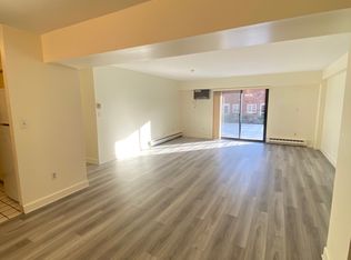 125 Pleasant St APT 105, Brookline, MA 02446