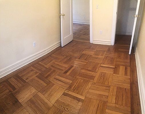 4th image of 359 Midwood St #3