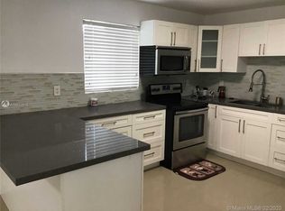 6030 SW 35th St, Hollywood, FL 33023