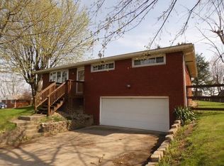 929 Hazel Dr, North Huntingdon, PA 15642