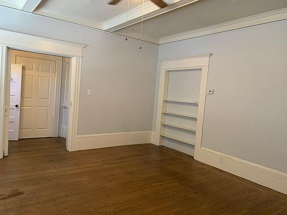 3rd image of 1416 22nd St #4