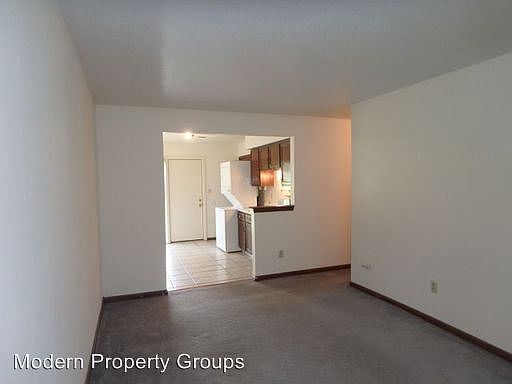 3rd image of 1705 Canyon Dr