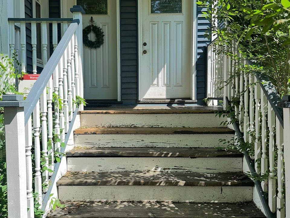 1st image of 3652 W Wabansia Ave #3