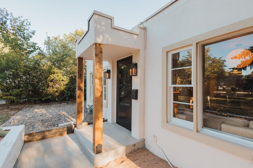 321 E Prospect Rd
