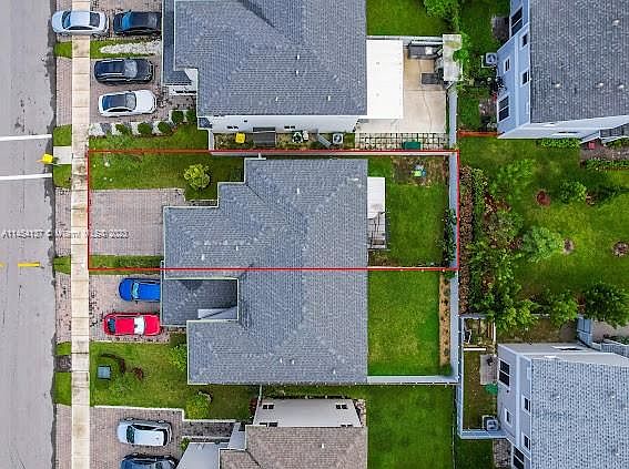 4th image of 1769 SE 8th Pl #1