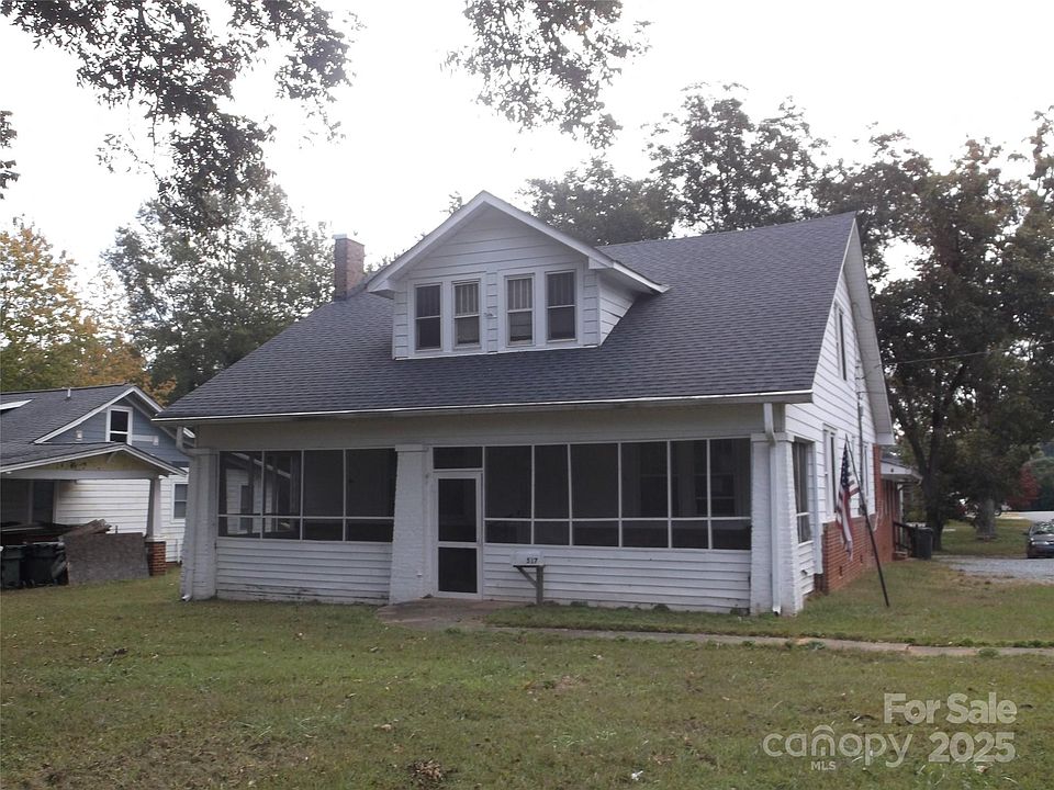 1st image of 517 E Park Dr