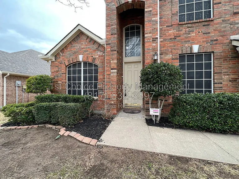 5312 Scenic Point Dr — Photo 2