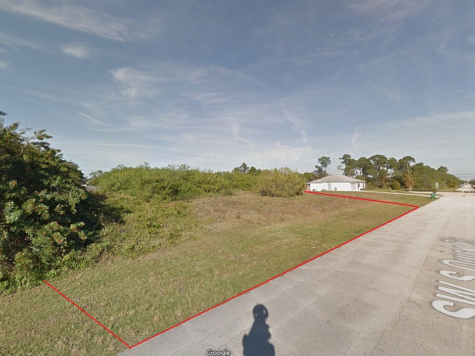 1st image of 232 SW South Quick Cir