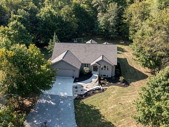 2nd image of 14562 Santa Fe New Knoxville Rd