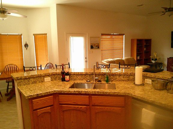 4th image of 10691 E 39th Pl