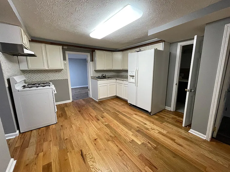 3722 Marvin Ave — Photo 5