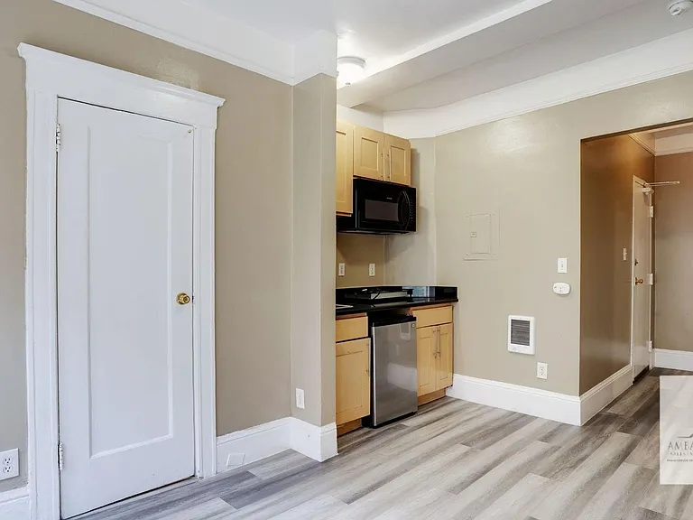 621 Taylor St — Photo 35