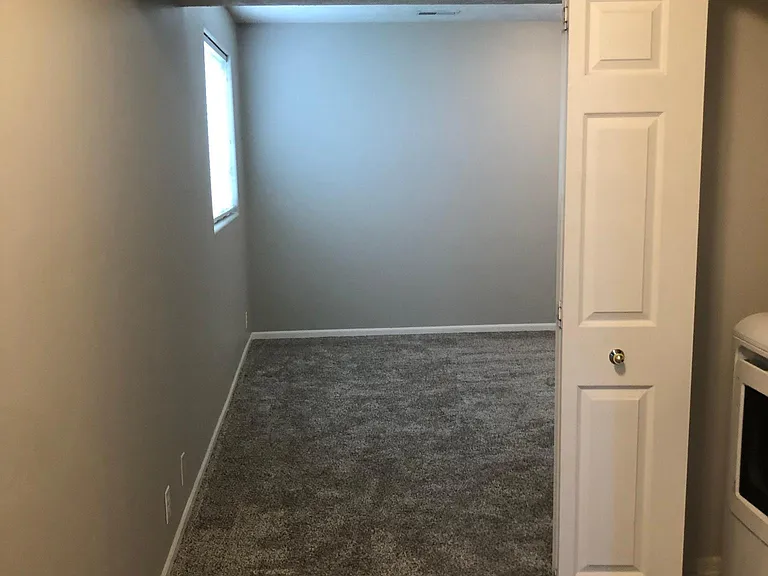 15501 Camden Ave — Photo 8