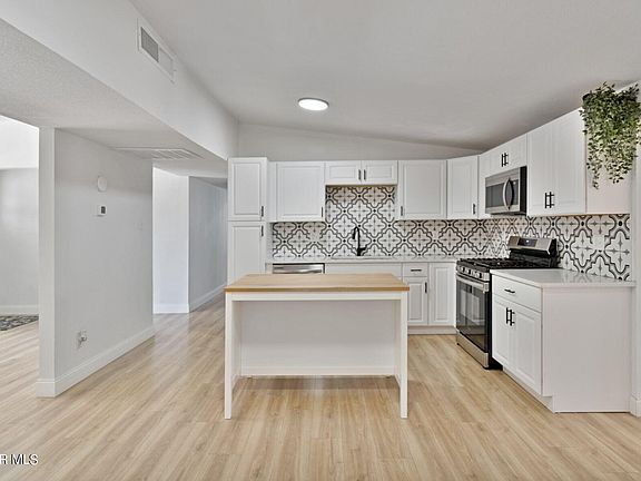 5th image of 10060 Foothills Dr