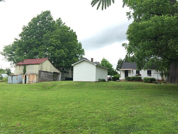 5th image of 842 Whitehall St