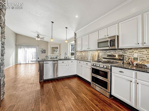 4th image of 5687 Chicora Dr