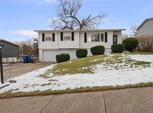 4723 Western Ave, Davenport, IA 52806