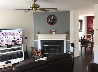 45557 Whitcomb Sq, Sterling, VA 20166