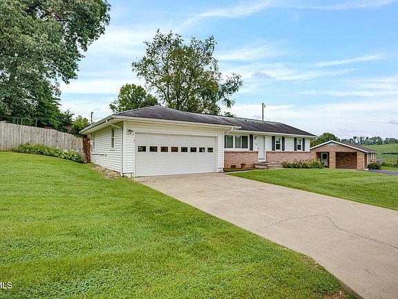2nd image of 108 Briscoe Cir
