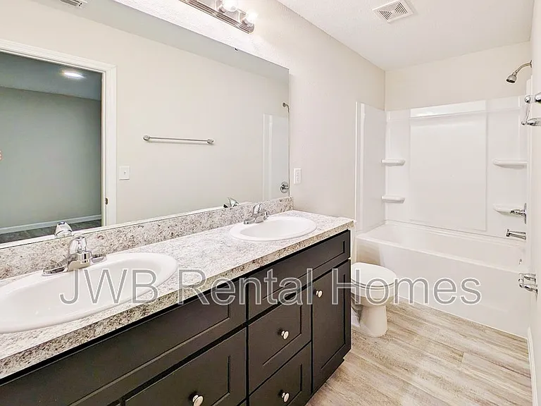8139 Wyoming St — Photo 10