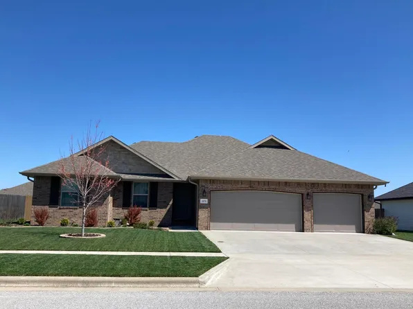 1870 Lullwood Avenue S, Springfield, MO 65802