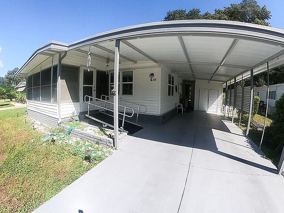 2nd image of 114 Royal Palm Dr