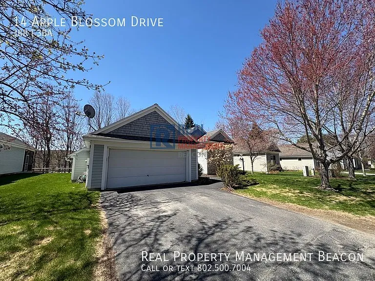 14 Apple Blossom Dr — Photo 3