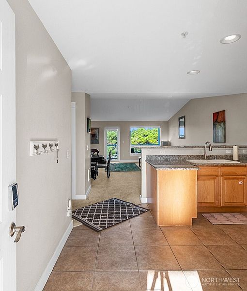 3rd image of 1600 W Ocean Avenue #1236