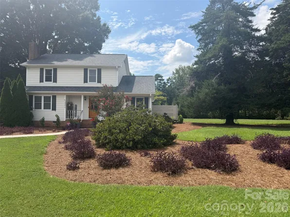 2251 Canberra Dr, Rock Hill, SC 29732