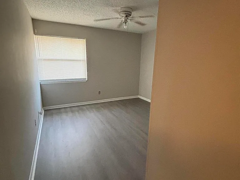 4 Tarragona Ct — Photo 20