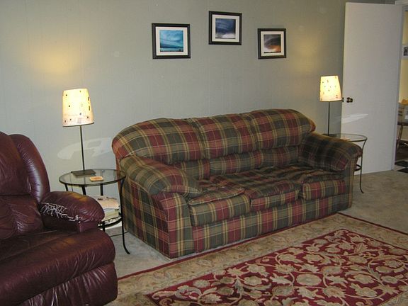 4th image of 625 W Oak Ln