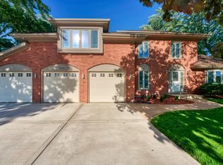 7215 Main St, Downers Grove, IL 60516