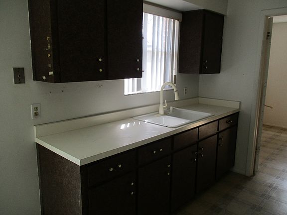 4th image of 603 Catwood Dr
