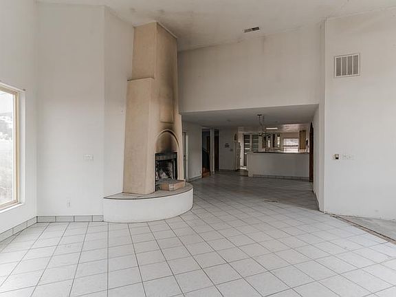 5th image of 10900 Glendale Ave NE