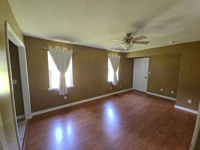 285 County Road 1387 — Photo 5