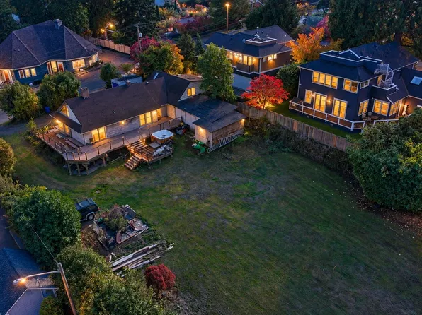 1837 72nd Avenue SE, Mercer Island, WA 98040