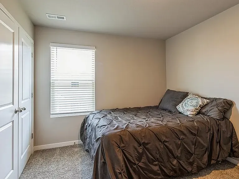 3319 NW Cedarwood Ln — Photo 7