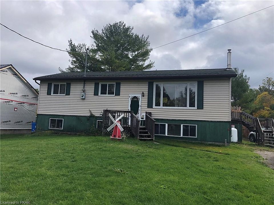 1st image of 24 Oakwood Dr