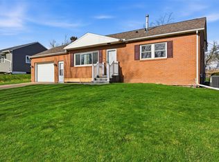 1009 Harold Dr SE, Cedar Rapids, IA 52403