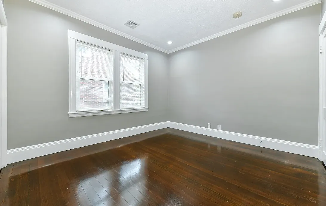 2 bed, 1140 sqft, $3,900 — Photo 3