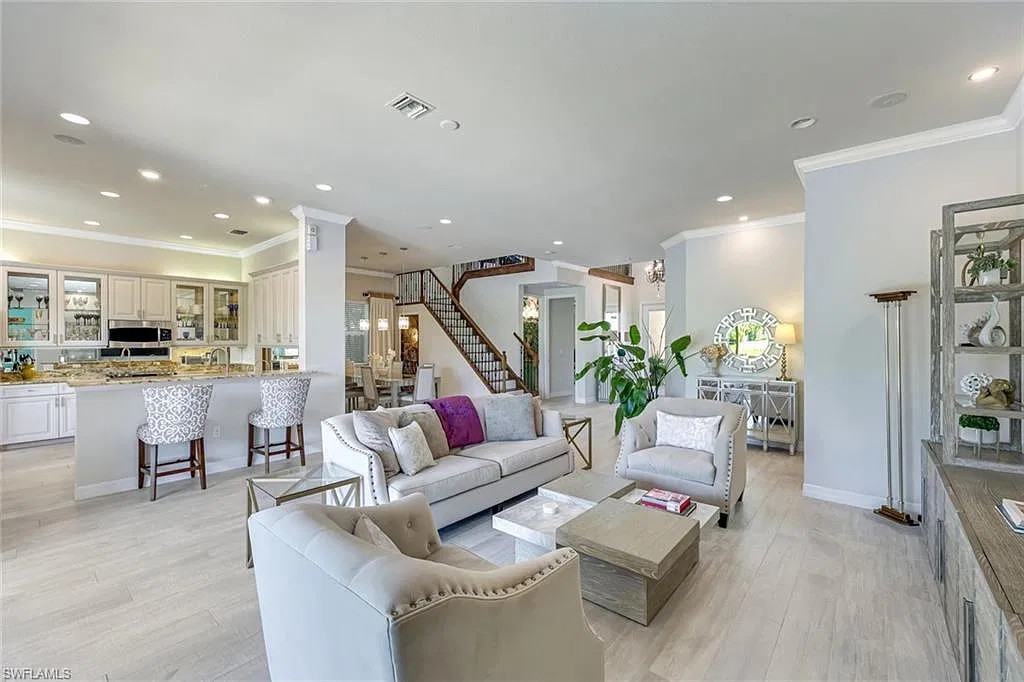 5 bed, 4.5 bath, 3597 sqft, $6,950 — Photo 3