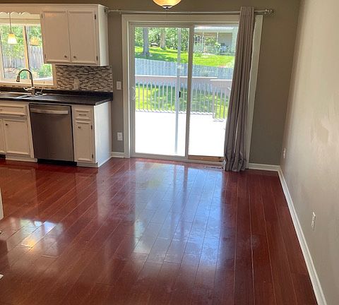 5th image of 1092 Northview Park Rd