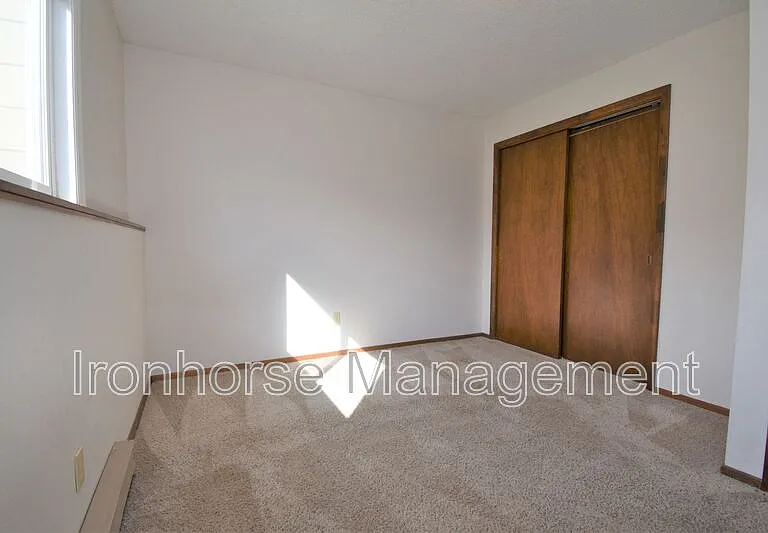 1901 S Black Ave #C — Photo 17