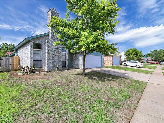 3rd image of 2557 Galemeadow Dr