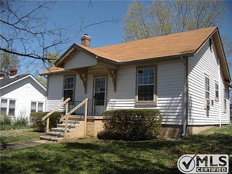 3rd image of 729 Gracey Ave