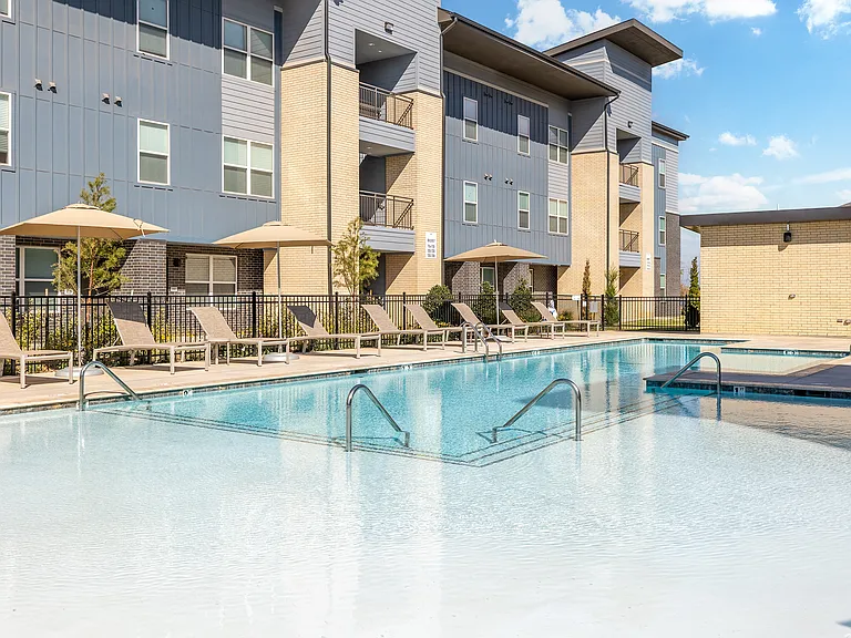Westgate Park Residential — Photo 40
