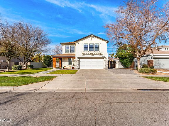 3rd image of 3632 E COTTON Court